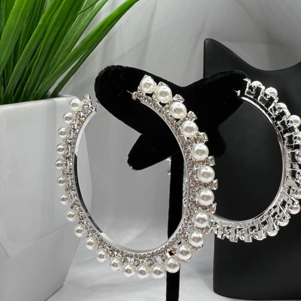 Pearl & Rhinestone Fashion Earrings